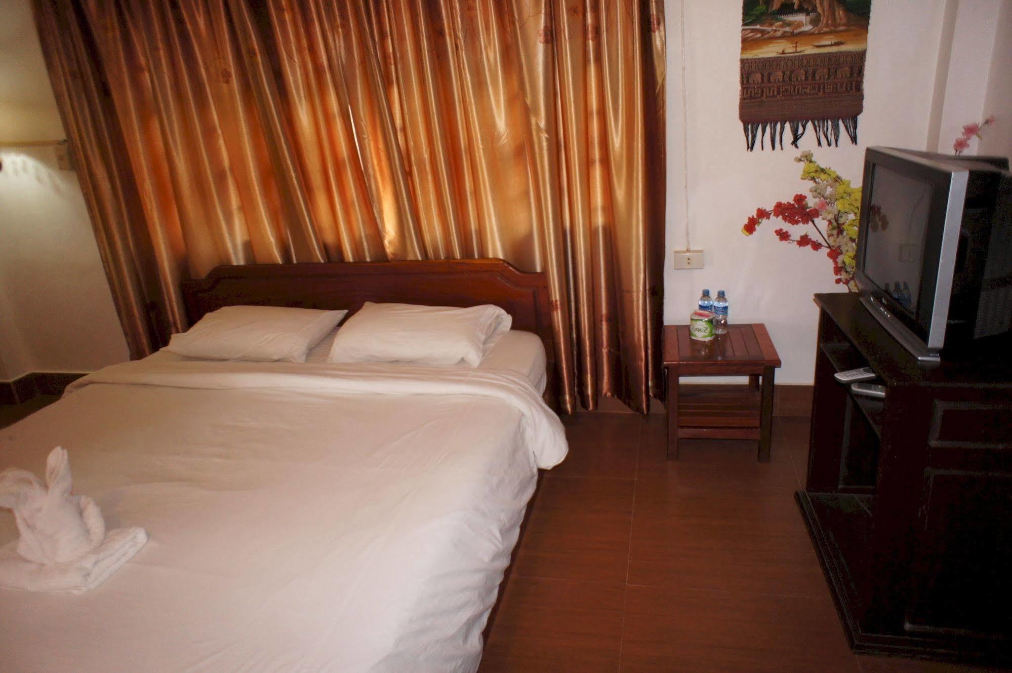Malany Villa 1 Vang Vieng Luaran gambar