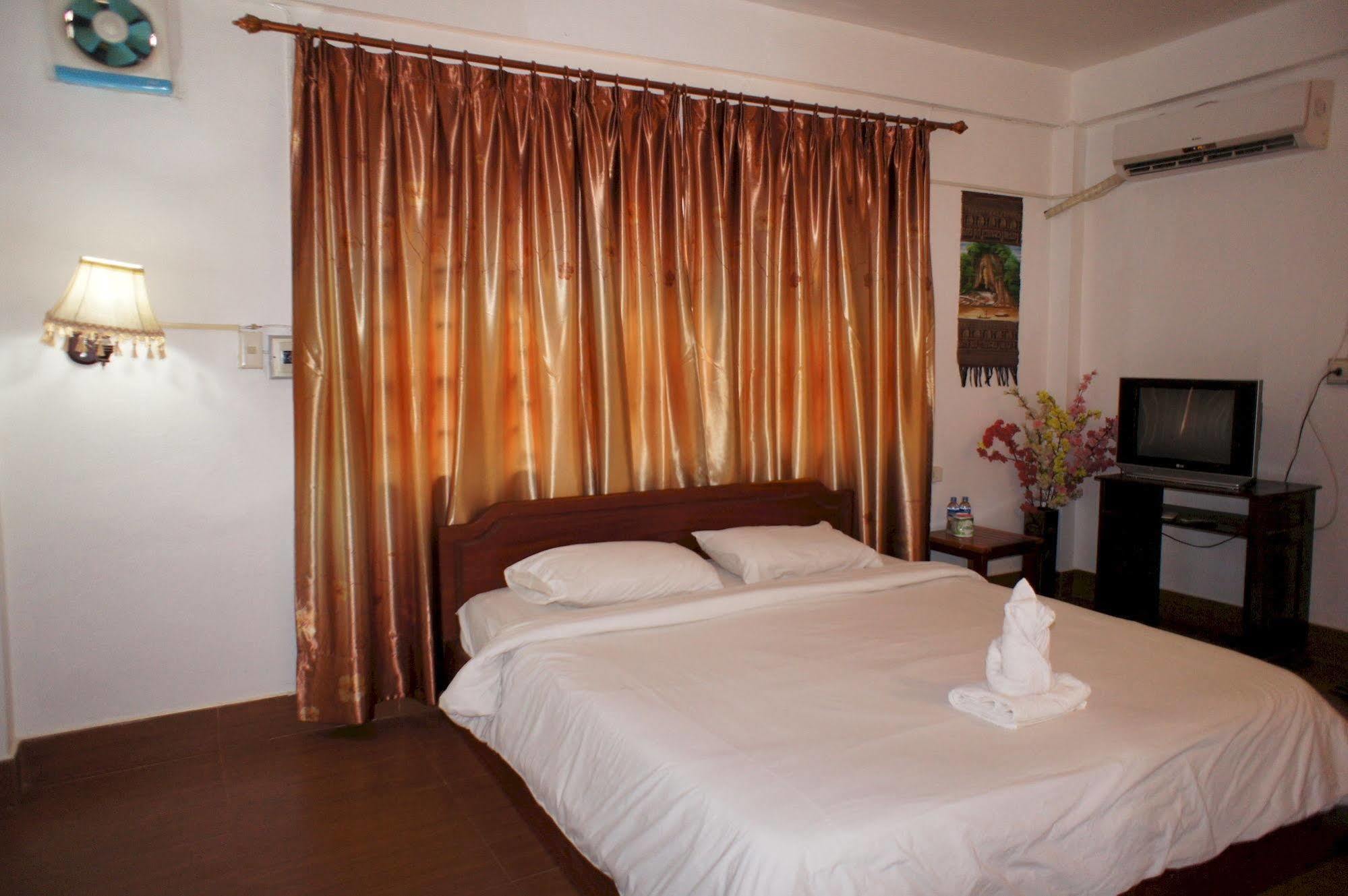Malany Villa 1 Vang Vieng Luaran gambar